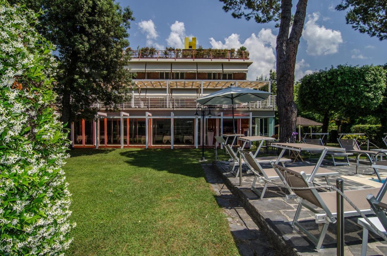 Hotel Hermitage Marina di Massa Buitenkant foto